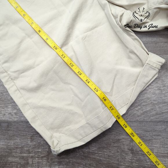 Gap Boyfriend Roll Up Khaki Shorts Size 14 - Picture 6 of 7